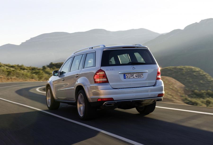  Mercedes-Benz GL350 BlueTEC 2009 года  (фото 10 из 16)